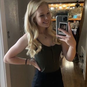 Meet your Posher, Amaya